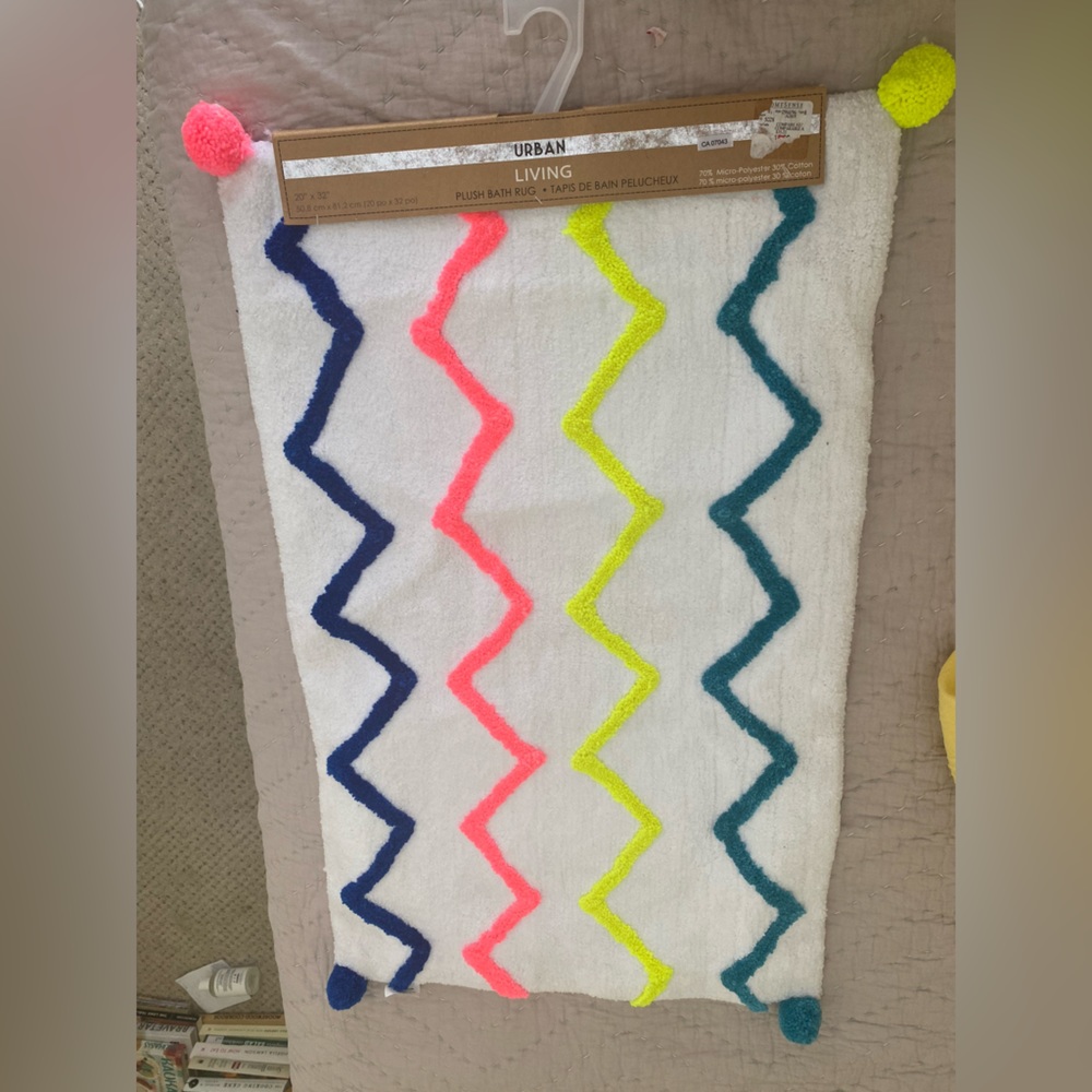 BNWT Colorful Boho Bath Mat